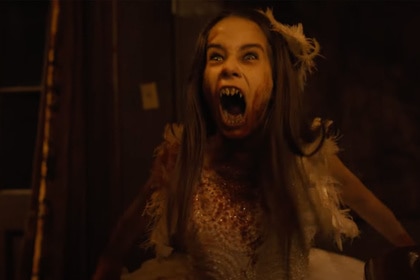 Abigail (Alisha Weir) screams in Abigail (2024).