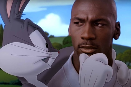 Michael Jordan holds Bugs Bunny in Space Jam (1996).