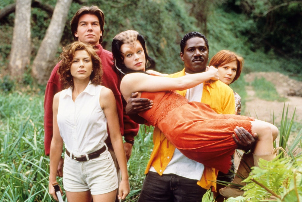 (L-R) Kari Wuhrer, Jerry O'Connell, Melinda Clarke, Cleavant Derricks, Sabrina Lloyd in SLIDERS