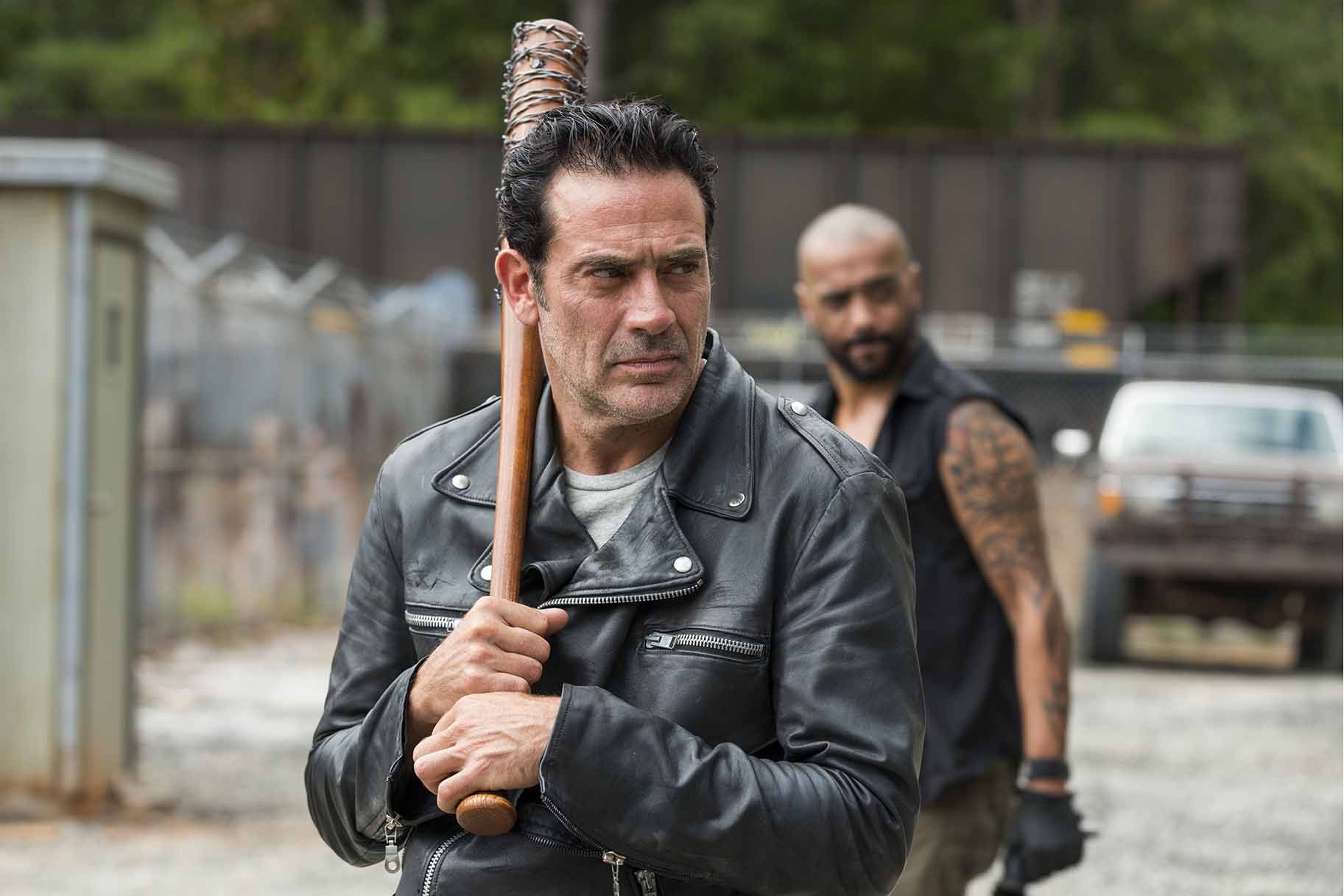 Negan (Jeffrey Dean Morgan) holds a bat in The Walking Dead Season 7 Episode 11.